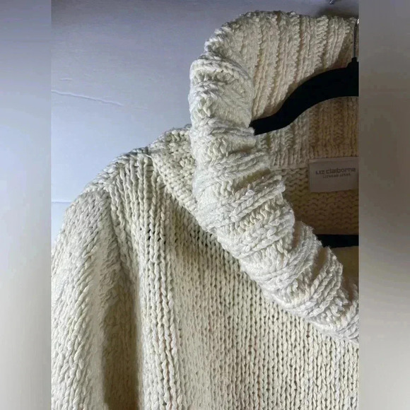 Liz Claiborne gorgeous cream cowl neck sweater - Picture 5 of 7